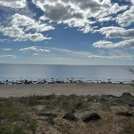 Tiny House De Romy, 4 Personnes, Pieds Dans L'eau Agde
